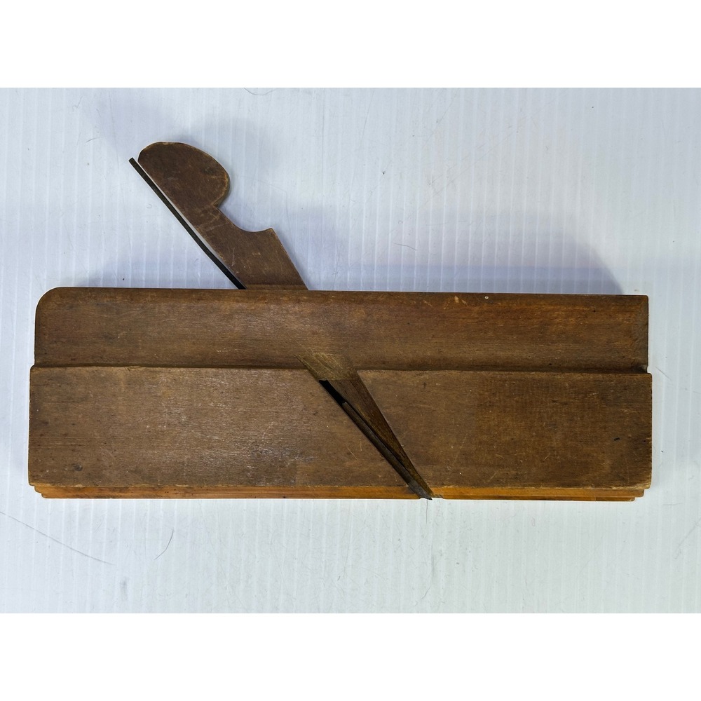 Thos L Appleton Boston 5/8 Wood Molding Plane Antique Woodworking Tool